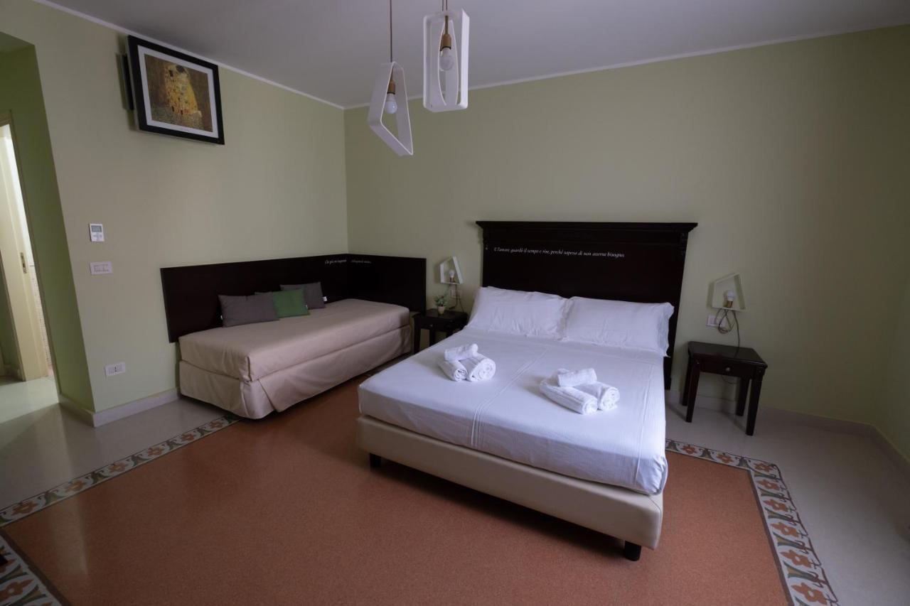 Hotel Borgo Di Ciaula Санта-Флавія Екстер'єр фото