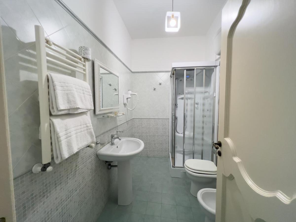 Hotel Borgo Di Ciaula Санта-Флавія Екстер'єр фото