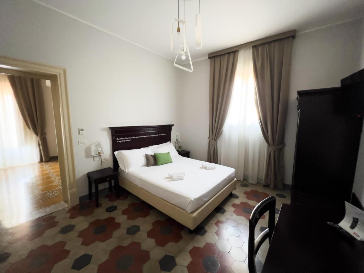 Hotel Borgo Di Ciaula Санта-Флавія Екстер'єр фото