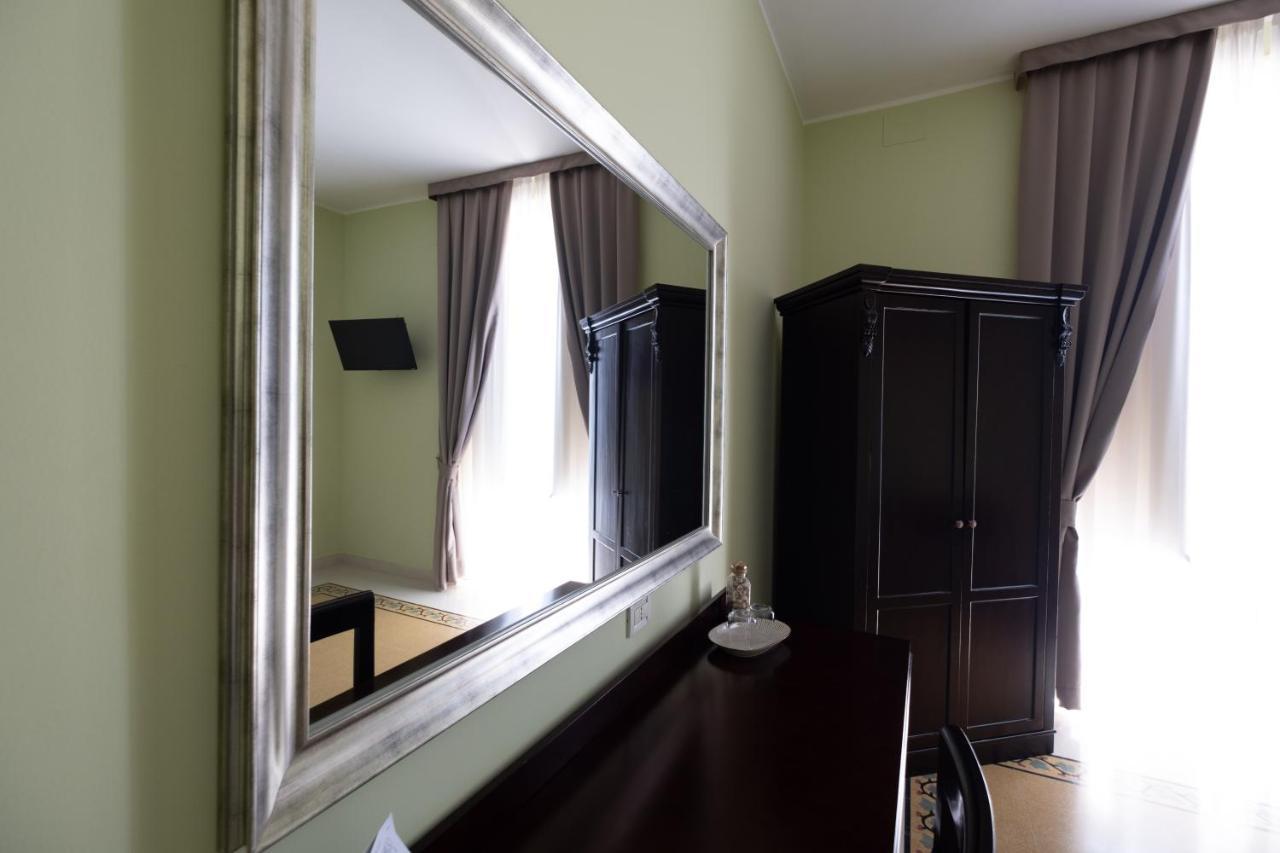 Hotel Borgo Di Ciaula Санта-Флавія Екстер'єр фото